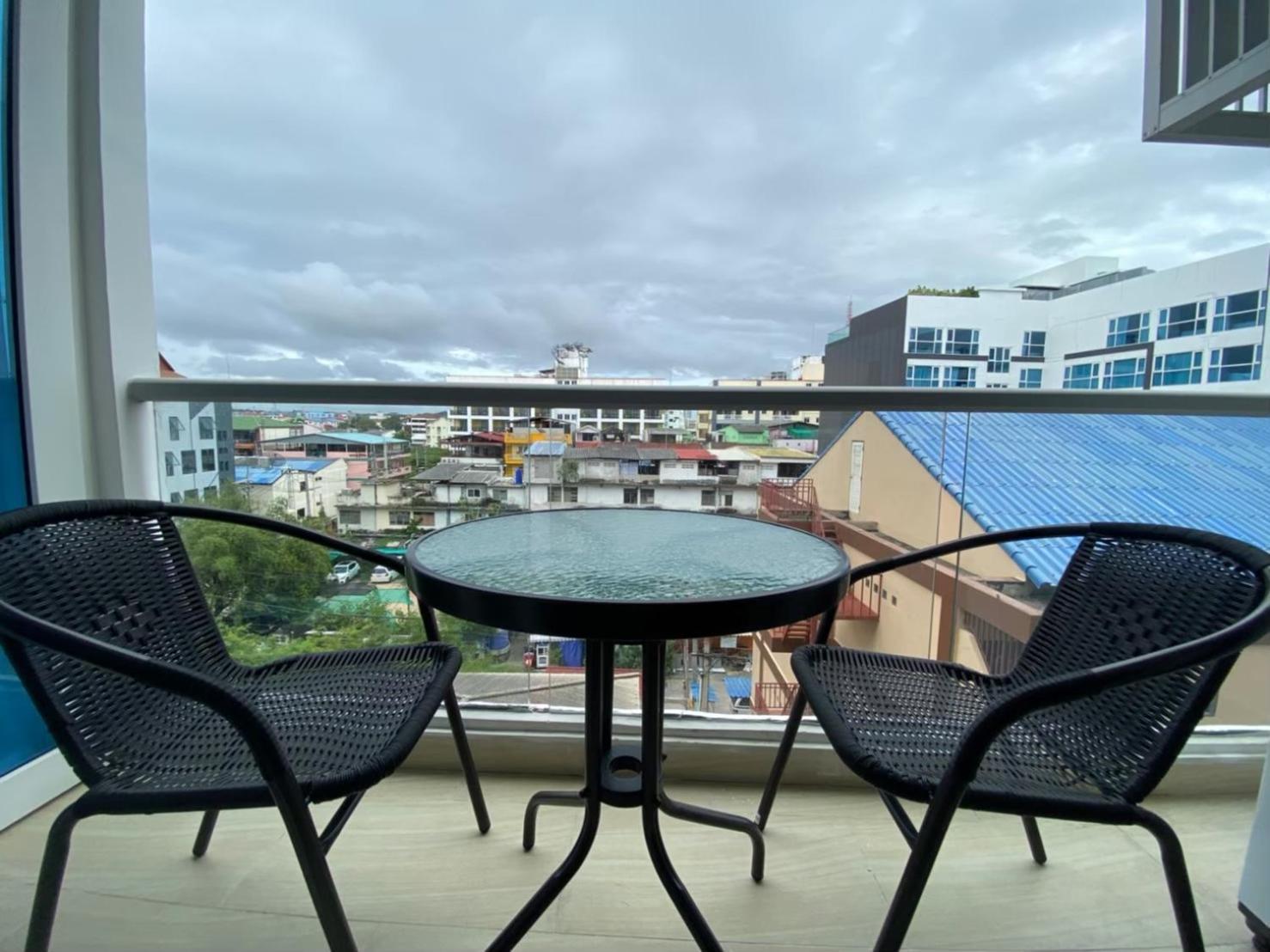 פאטאיה Grand Avenue Suites X Monthstayz Thailand מראה חיצוני תמונה