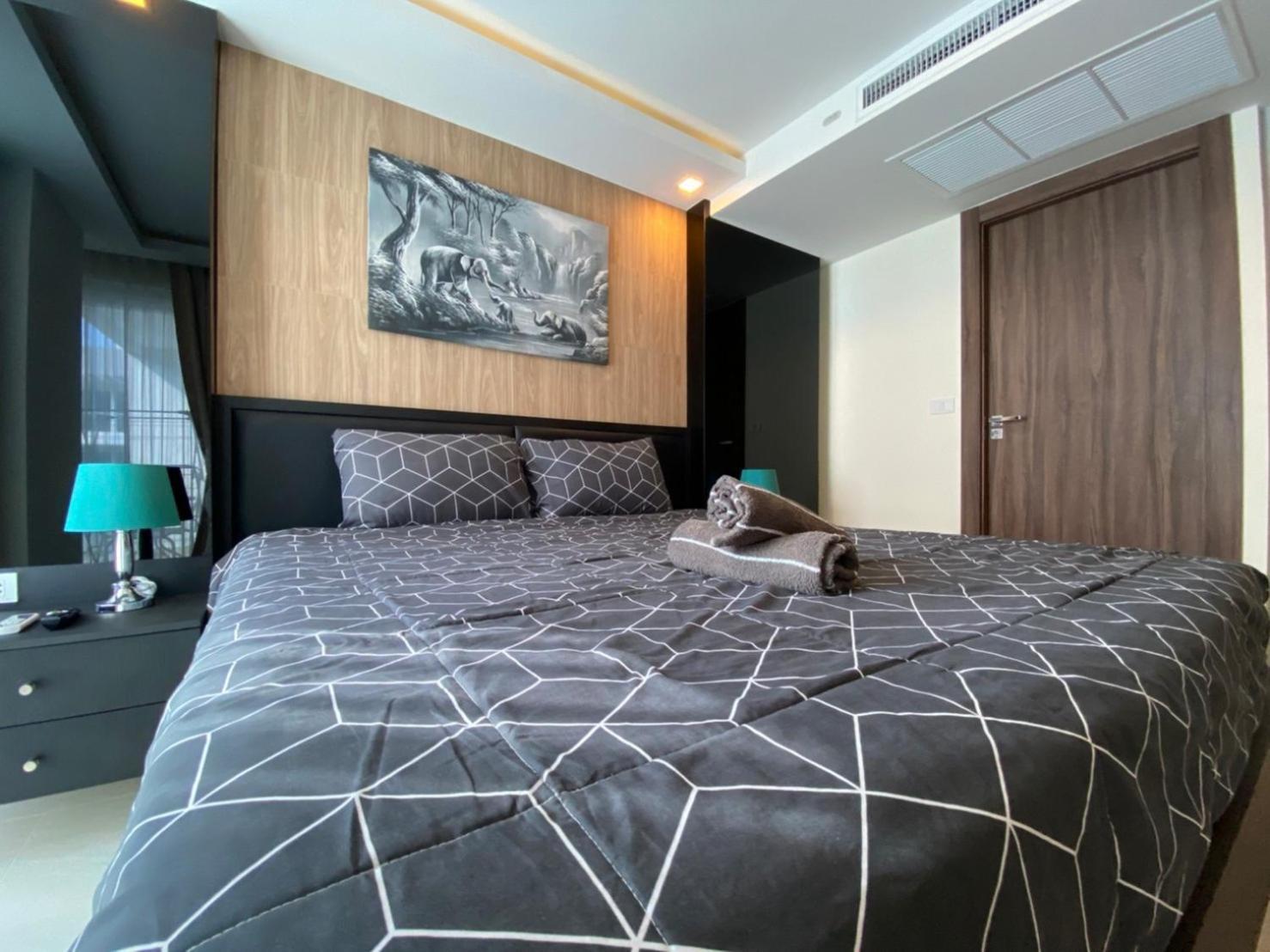 פאטאיה Grand Avenue Suites X Monthstayz Thailand מראה חיצוני תמונה