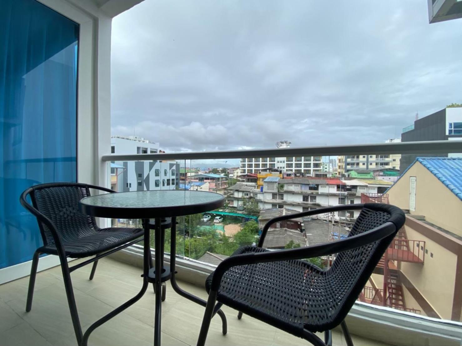 פאטאיה Grand Avenue Suites X Monthstayz Thailand מראה חיצוני תמונה